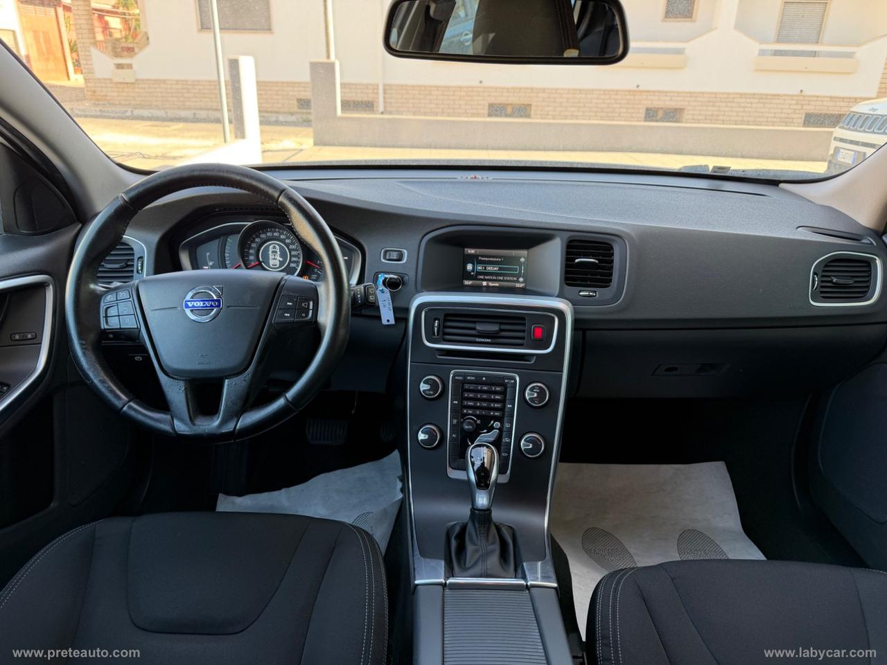 VOLVO V60 D2 Geartronic Business