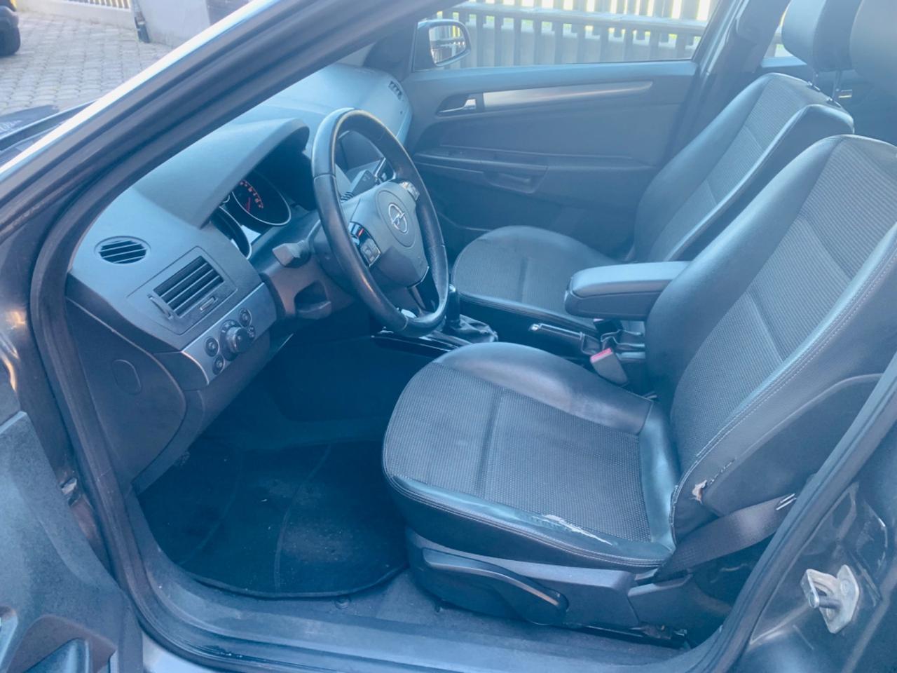 Opel Astra 1.7 CDTI 110CV 5 porte Cosmo