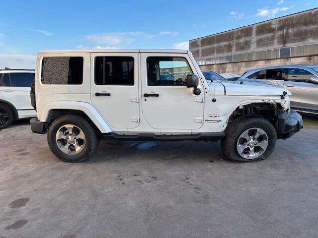Jeep Wrangler Unlimited 2.8 CRD DPF Sahara Auto