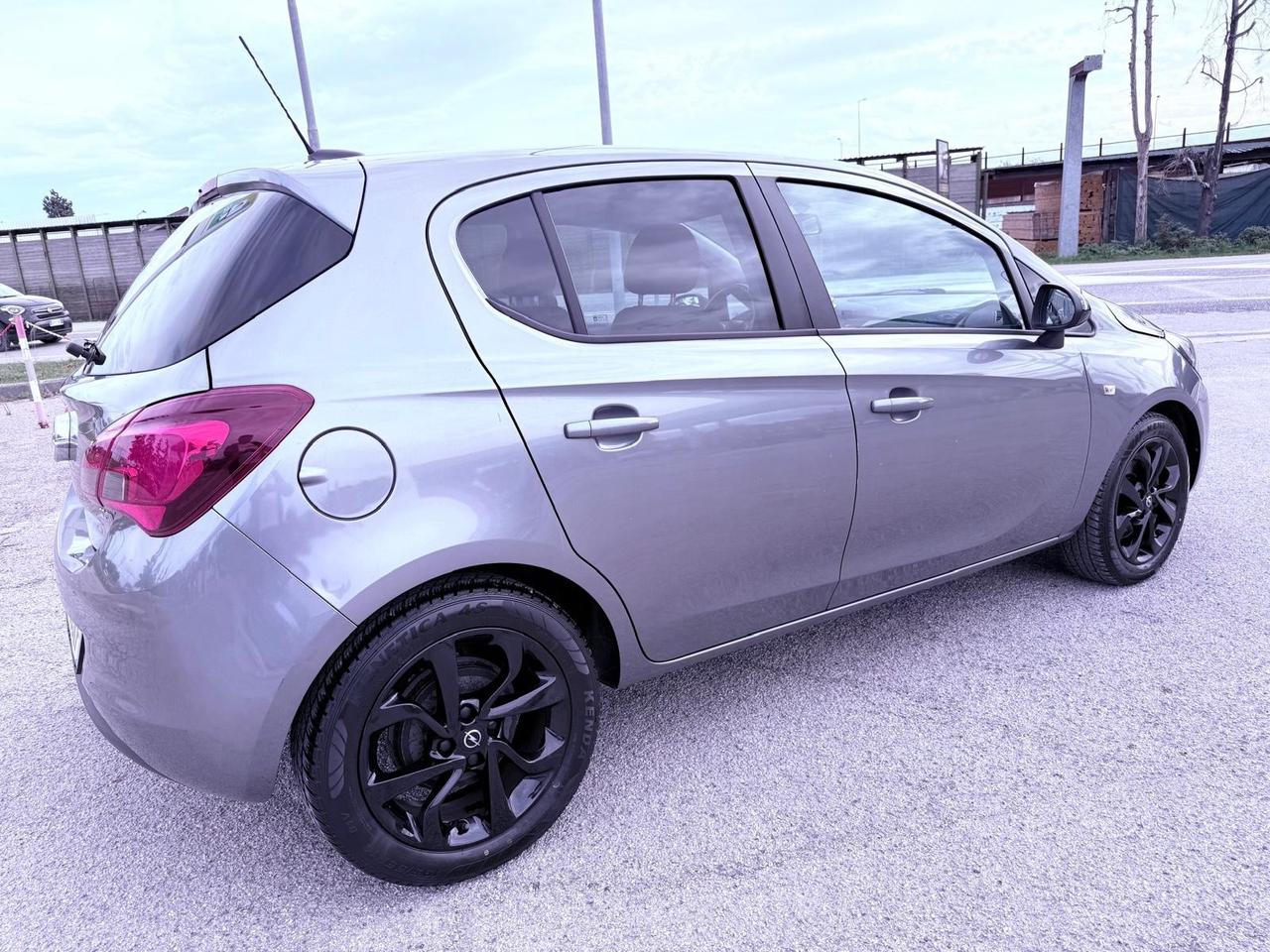 Opel Corsa 1.3 CDTI Coupé b-Color Ok neopatentati