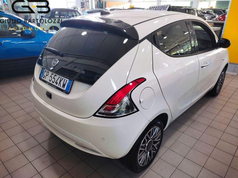 Lancia Ypsilon 1.0 FireFly 70cv Hybrid Gold Plus