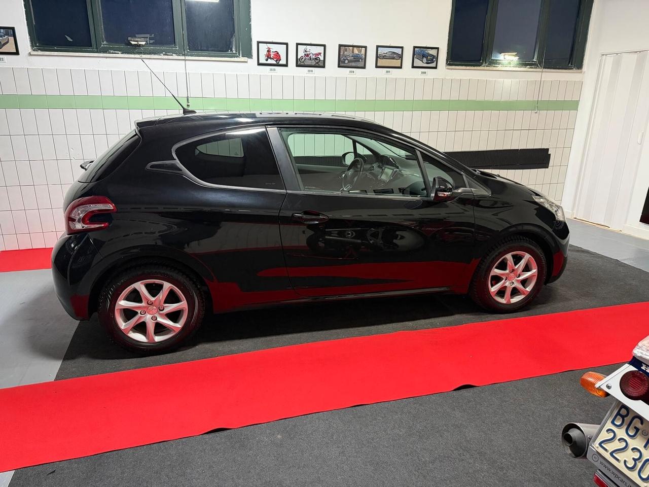 Peugeot 208 PureTech 68 3 porte Access