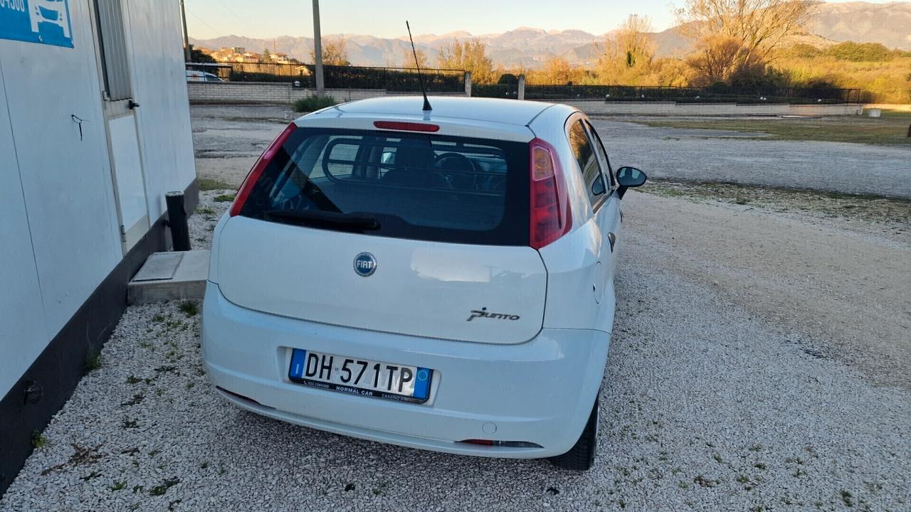 Fiat Grande Punto 1.3MJT 75 5p.Van Active 4pt