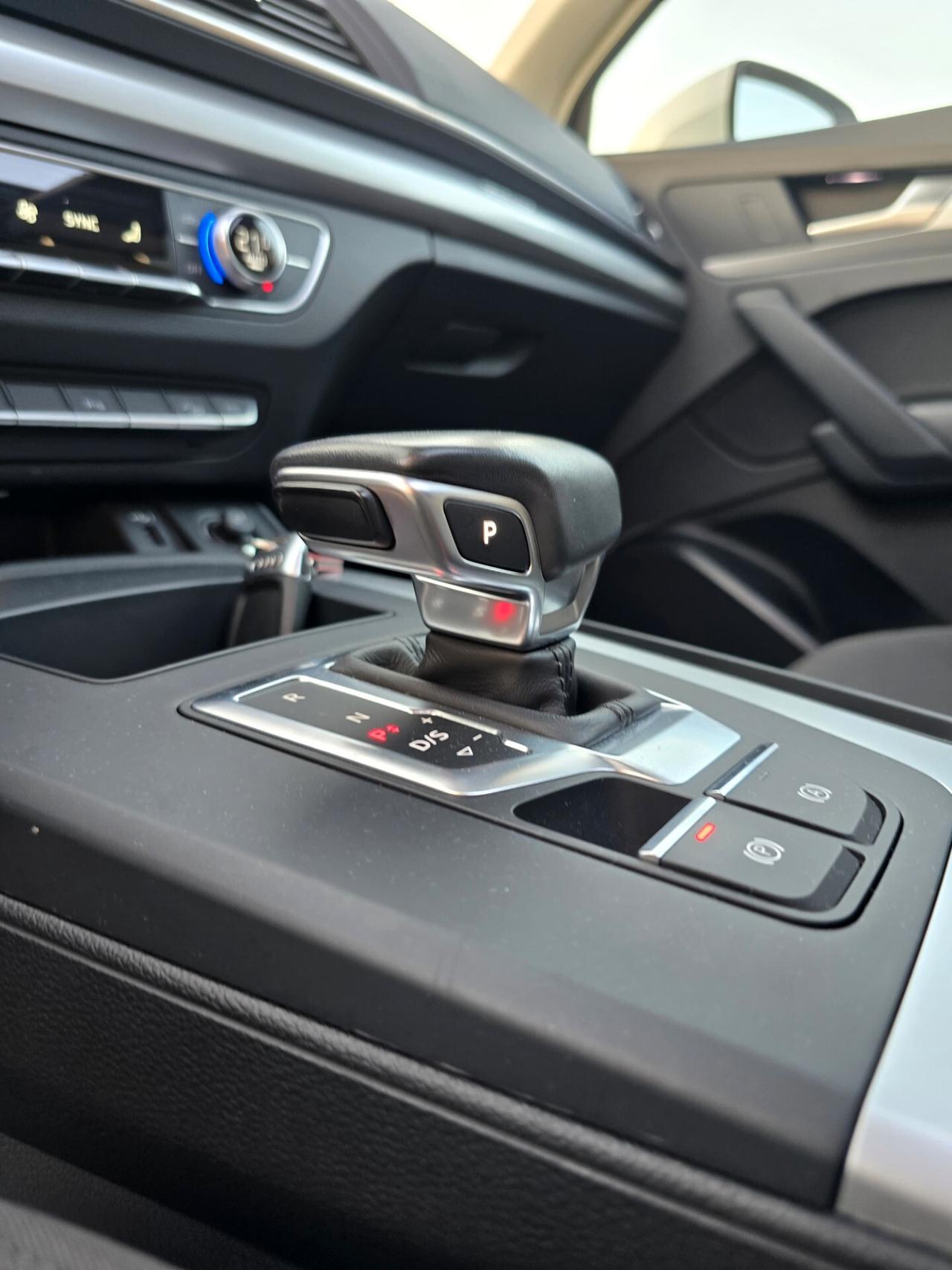 Audi Q5 40 2.0 tdi mhev 12V Business quattro s-tronic - TETTO -