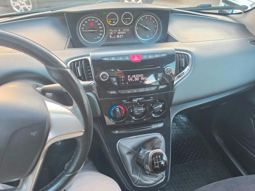 LANCIA YPSILON TWIN AIR METANO 5 PORTE-2013