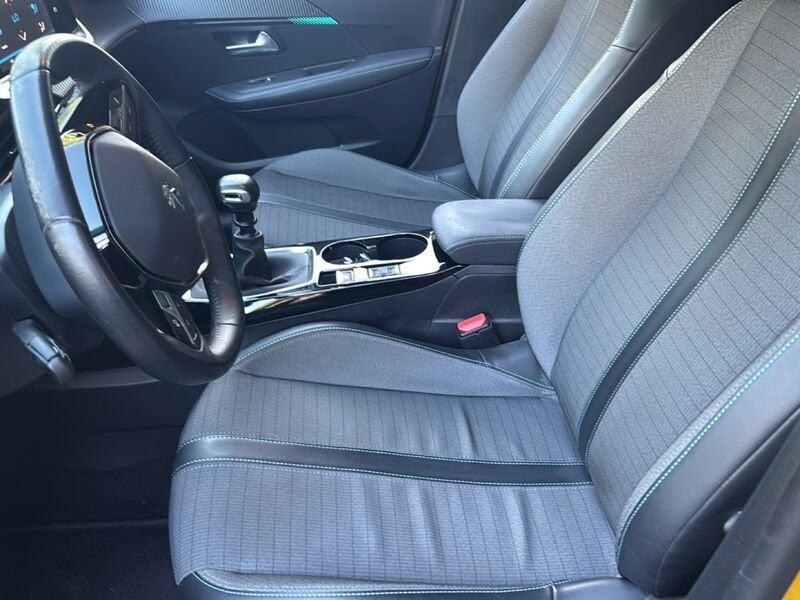 Peugeot 208 Allure Pack PureTech 100 S/S