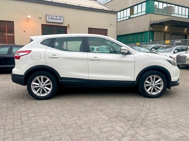 Nissan Qashqai 1.2 DIG-T Acenta