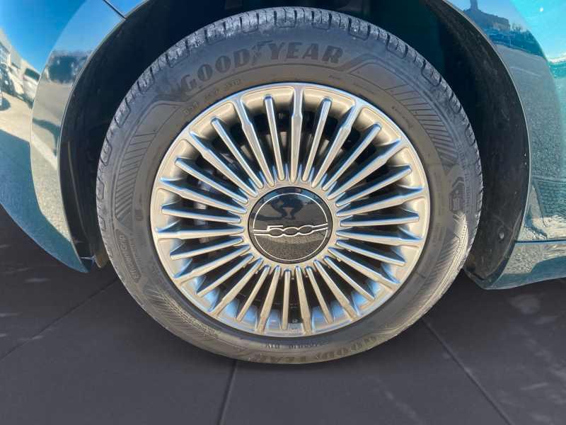 FIAT 500e 42 kWh La Prima