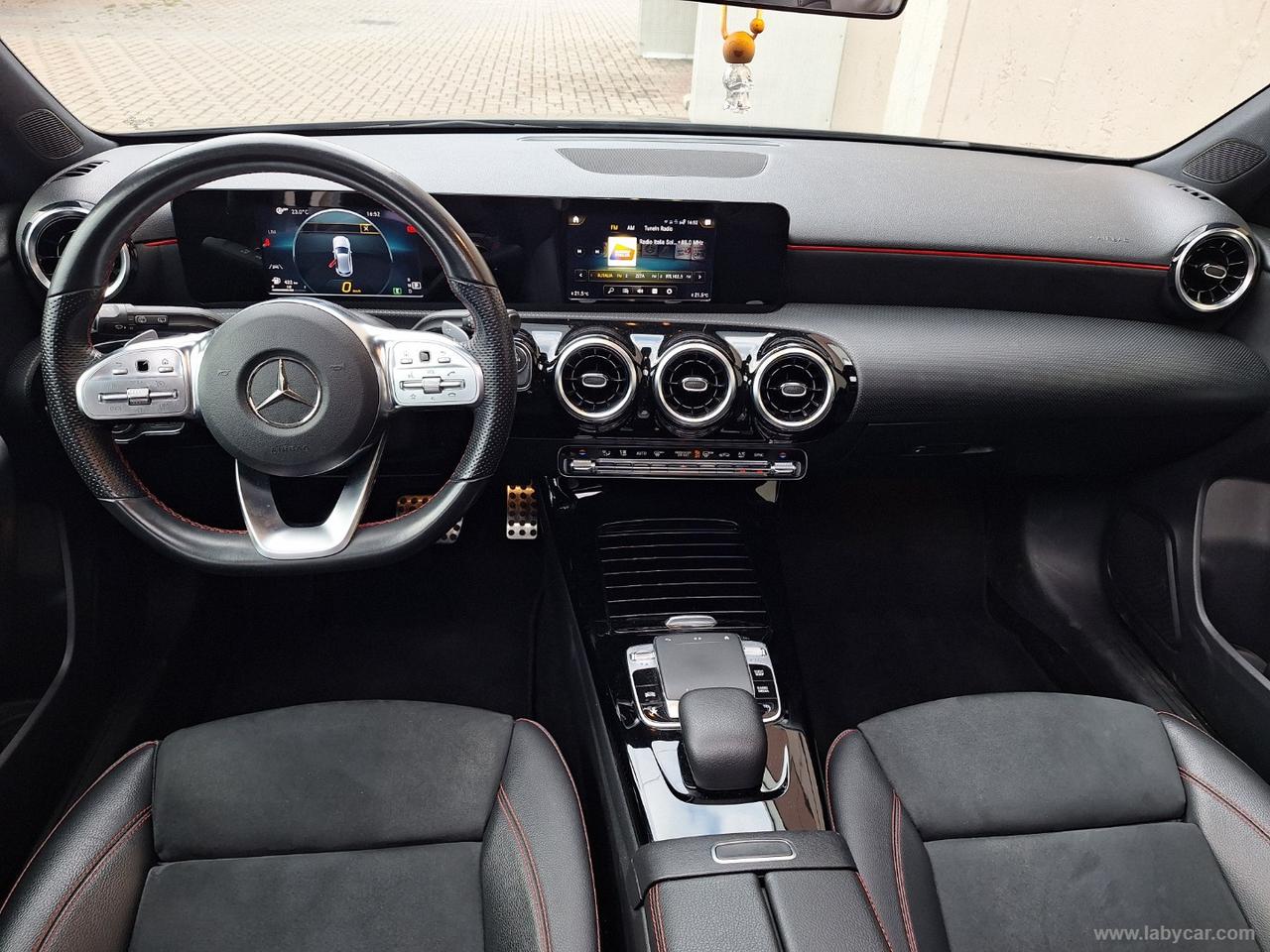 MERCEDES-BENZ A 180 d Automatic Premium AMG NIGHT TETTO