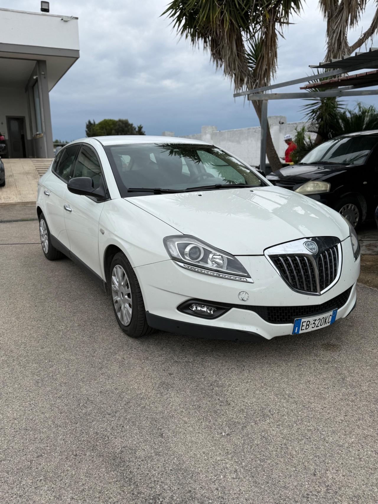 Lancia Delta 1.4 T-Jet 120 CV Platino Ecochic GPL
