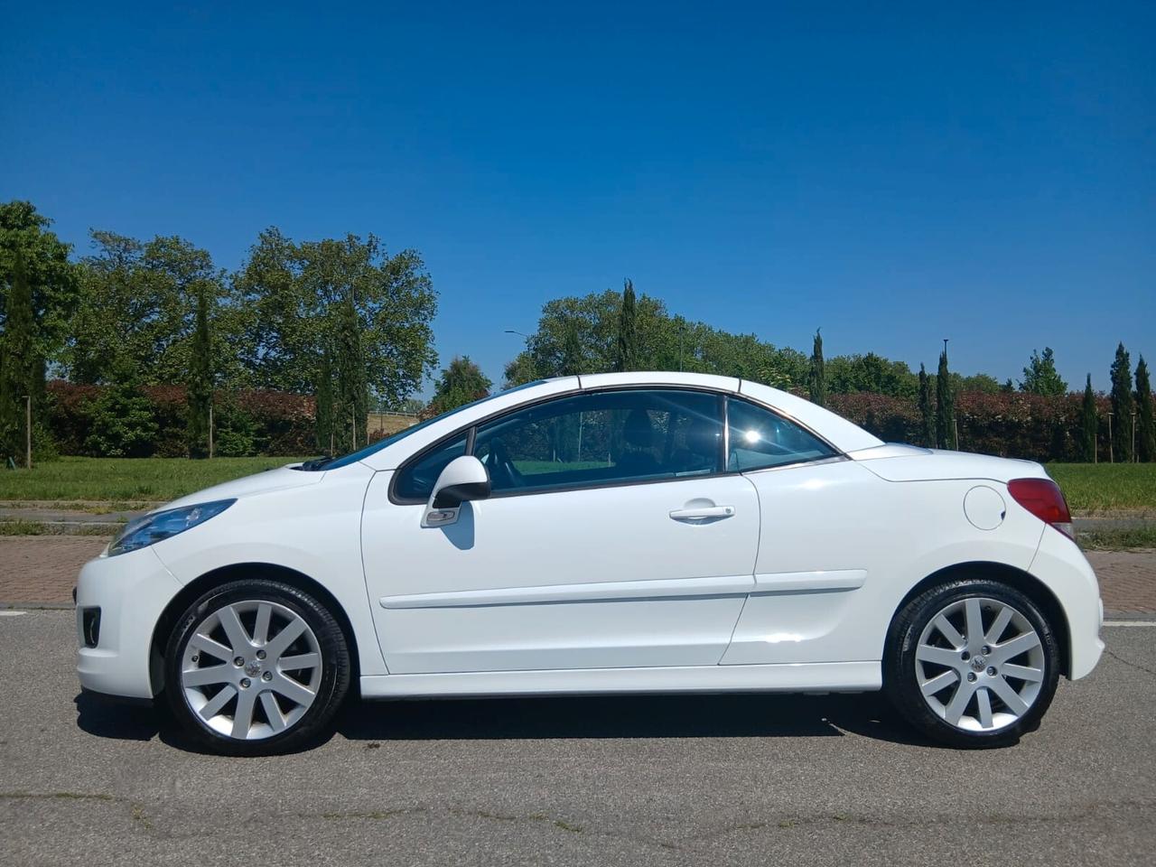 Peugeot 207 1.6 VTi 120CV CC Féline