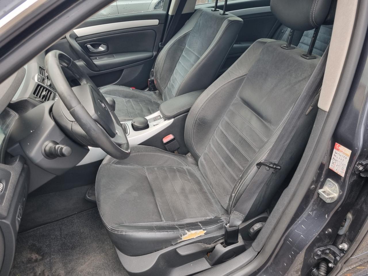 Renault Laguna 2.0 dCi 150CV SporTour Techno Nav