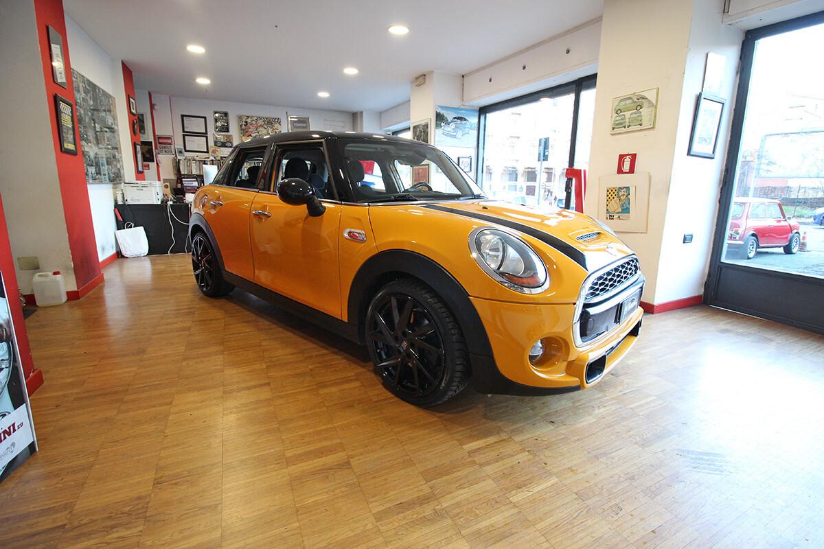 Mini Cooper S manuale Seven 192 cv F56 5 porte (2015)