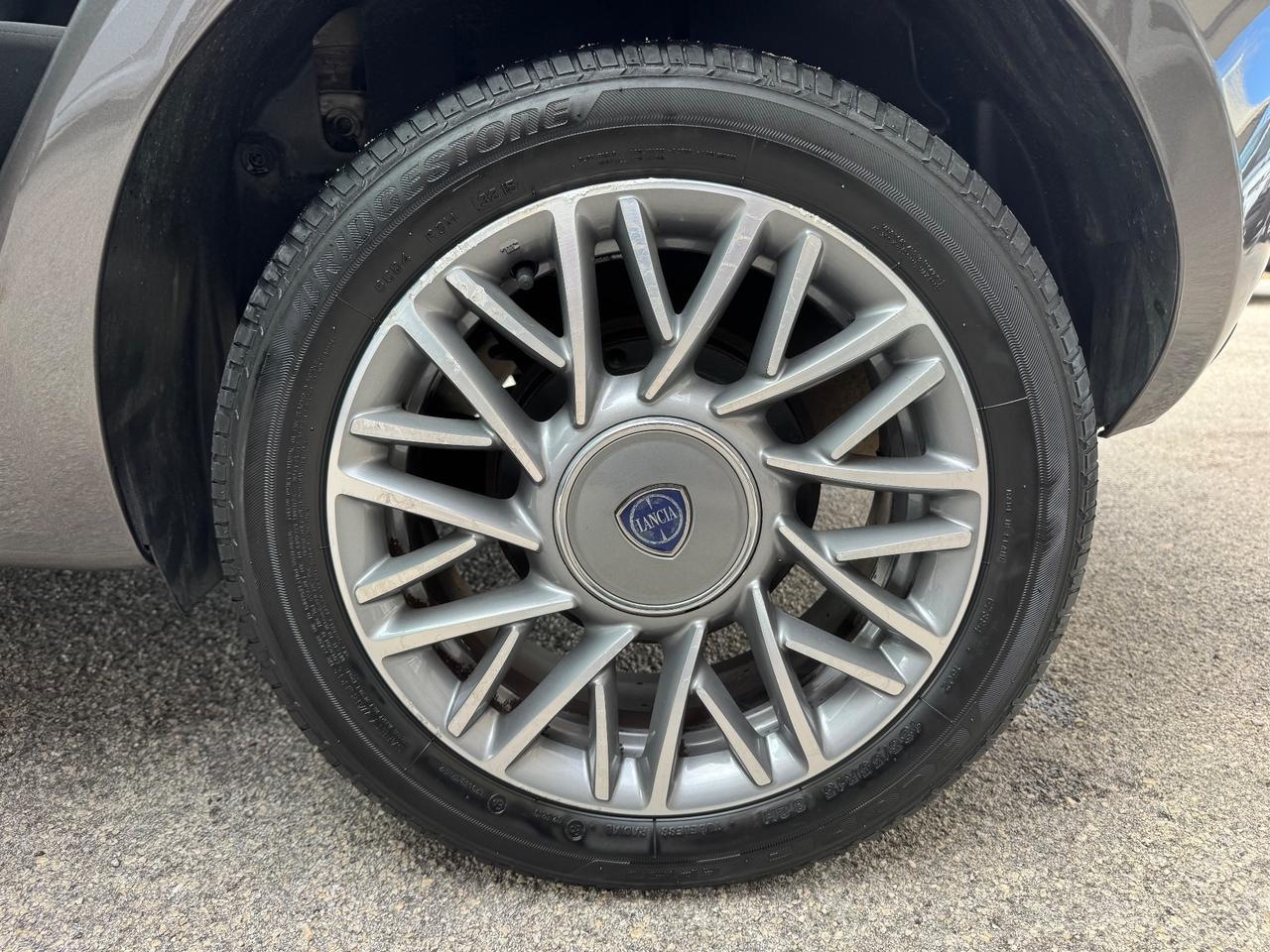 Lancia Ypsilon 1.3 MJT 16V 95 CV ECCELLENTI CONDIZIONI