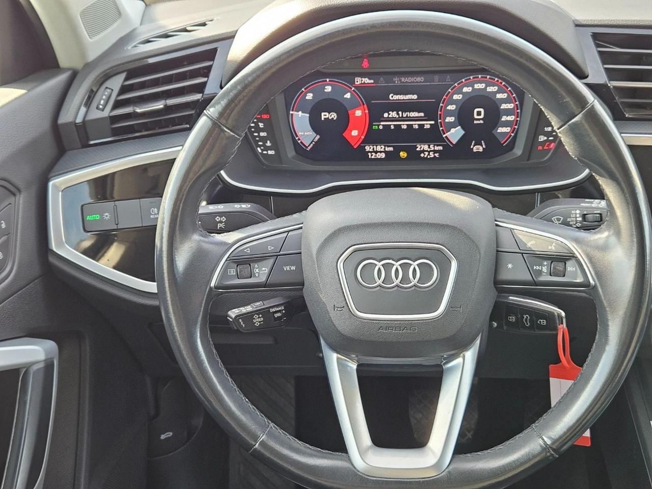 Audi Q3 35 TDI S tronic Business Advanced