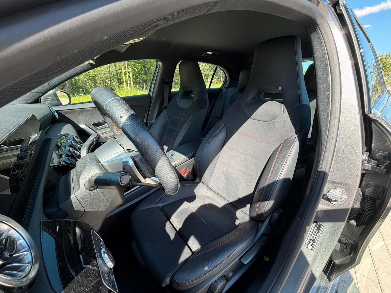 Mercedes-benz A 180 Automatic AMG Line Premium