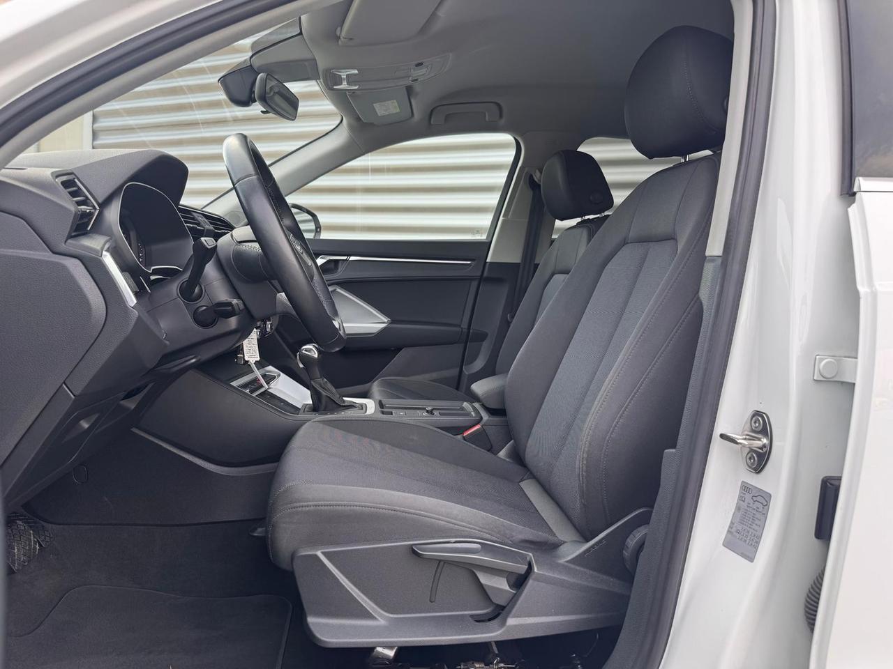 AUDI Q3 45 TFSIe S-TRONIC S-LINE EDITION