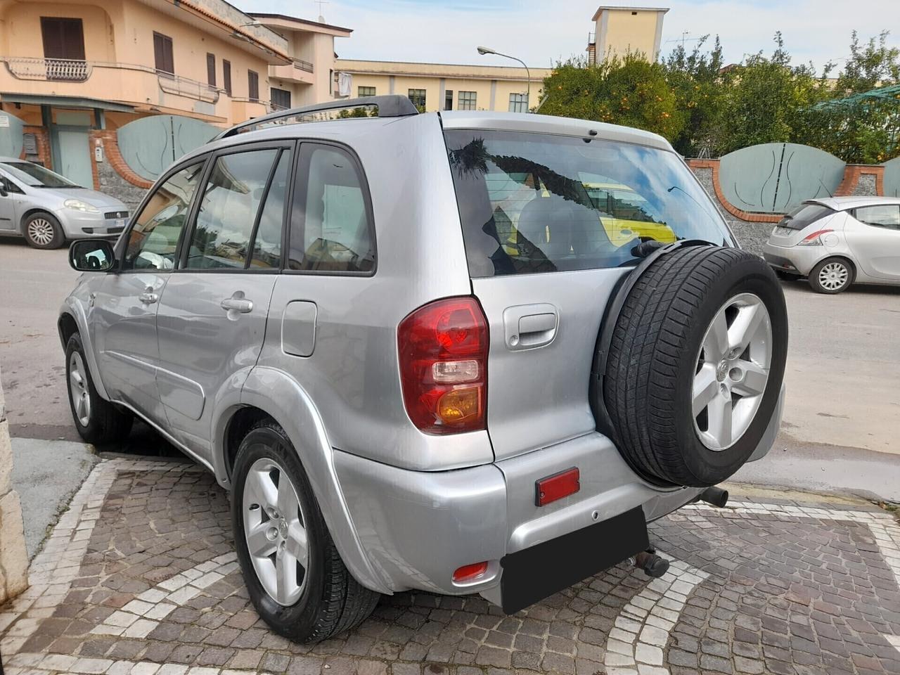 RAV 4 TURBO DIESEL - GANCIO TRAINO