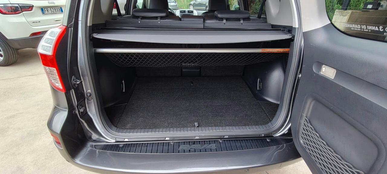 Toyota RAV 4 RAV4 2.2 D-4D 150 CV "AUTOMATICA"
