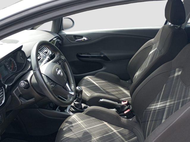 OPEL Corsa Corsa 1.2 Coupé b-Color