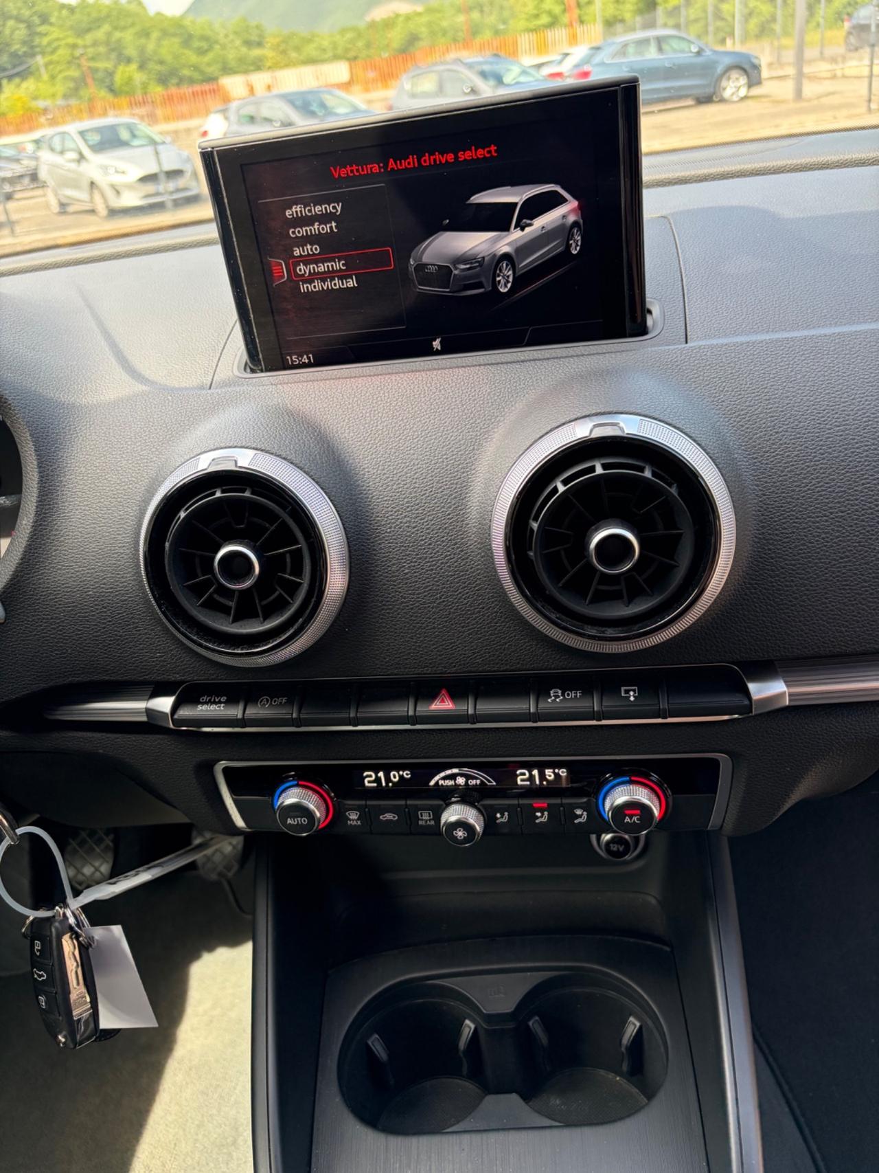 AUDI A3 SPB 1.6 TDI S TRONIC SPORT “MANIACALE”
