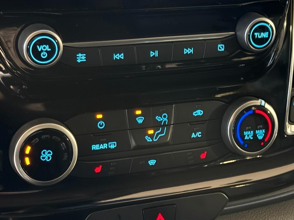 Ford Tourneo Custom Active 2.0 D-Hybrid 185cv 8p Nav 17"
