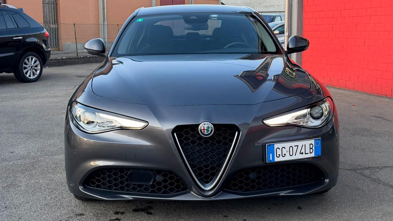 Alfa Romeo Giulia 2.2 Turbodiesel 160 CV AT8