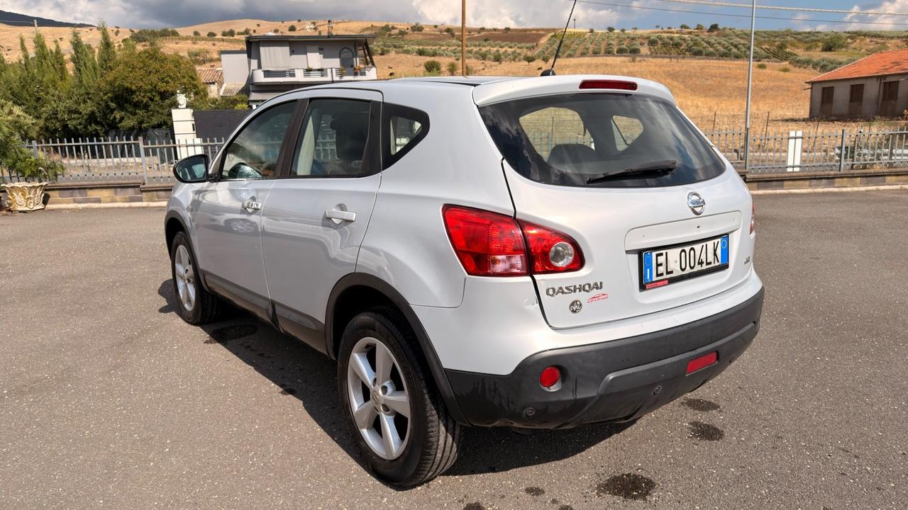 Nissan Qashqai 2.0 dCi DPF 4WD Tekna