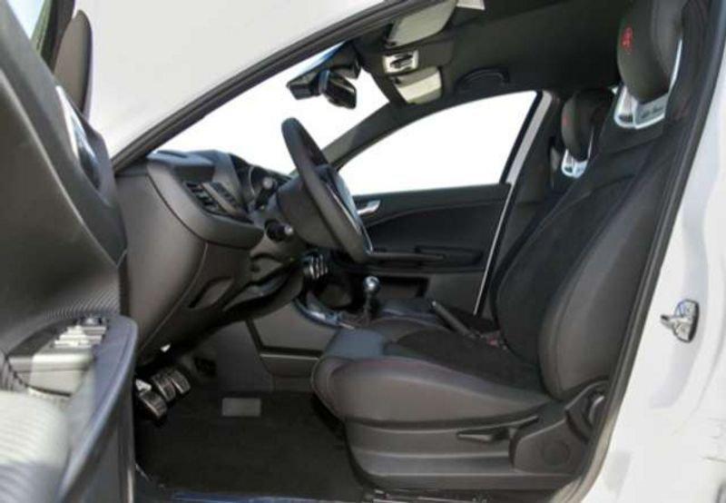 Alfa Romeo Giulietta 1.6 JTDm Carbon Edition