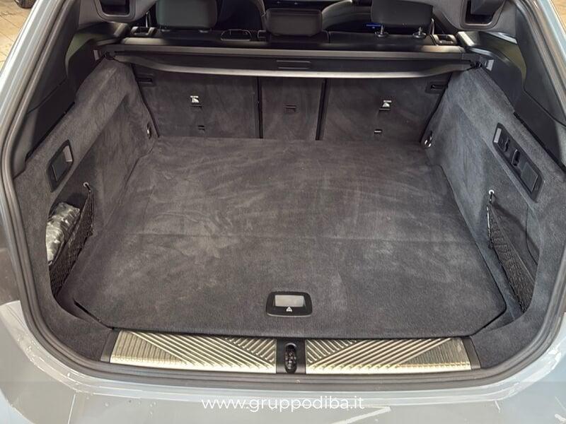 BMW Serie 5 G61 Touring 520d Touring 48V xdrive MSport Pro auto