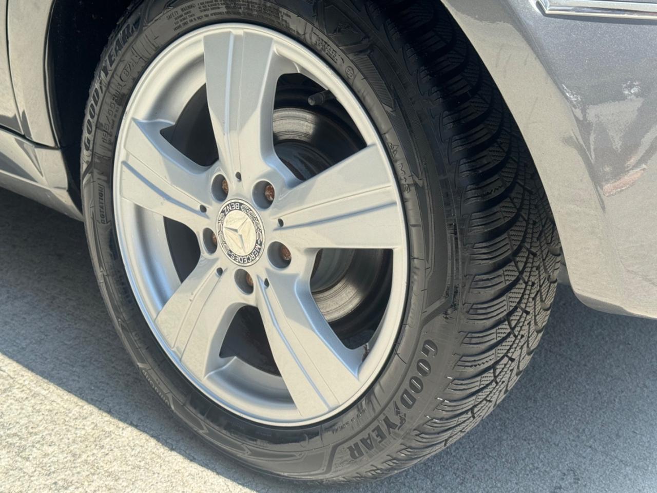 Mercedes-benz A 160 Avantgarde 2010 ok neopatentati