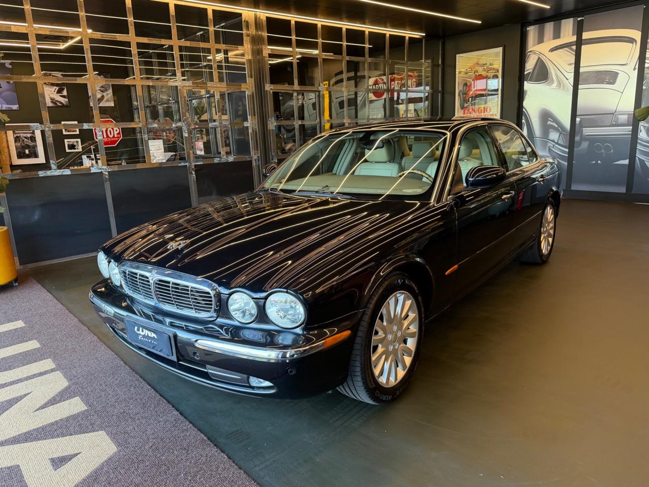 Jaguar XJ 4.2 V8 cat Executive