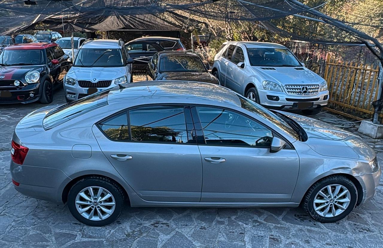 Skoda Octavia 1.6 TDI 105 CV Elegance