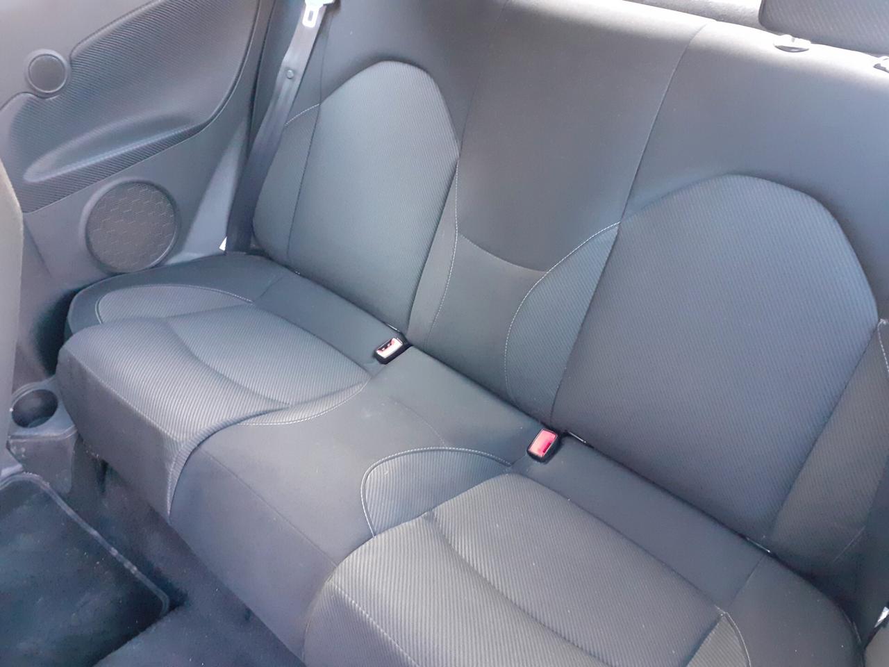 Alfa Romeo MiTo 1.6 JTDm 16V Distinctive Sport Pack