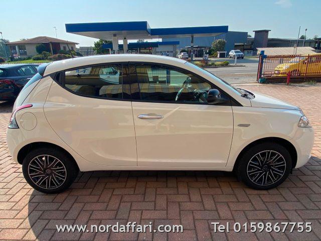 LANCIA Ypsilon 1.0 FireFly 5 porte S&S Hybrid Oro 5 POSTI
