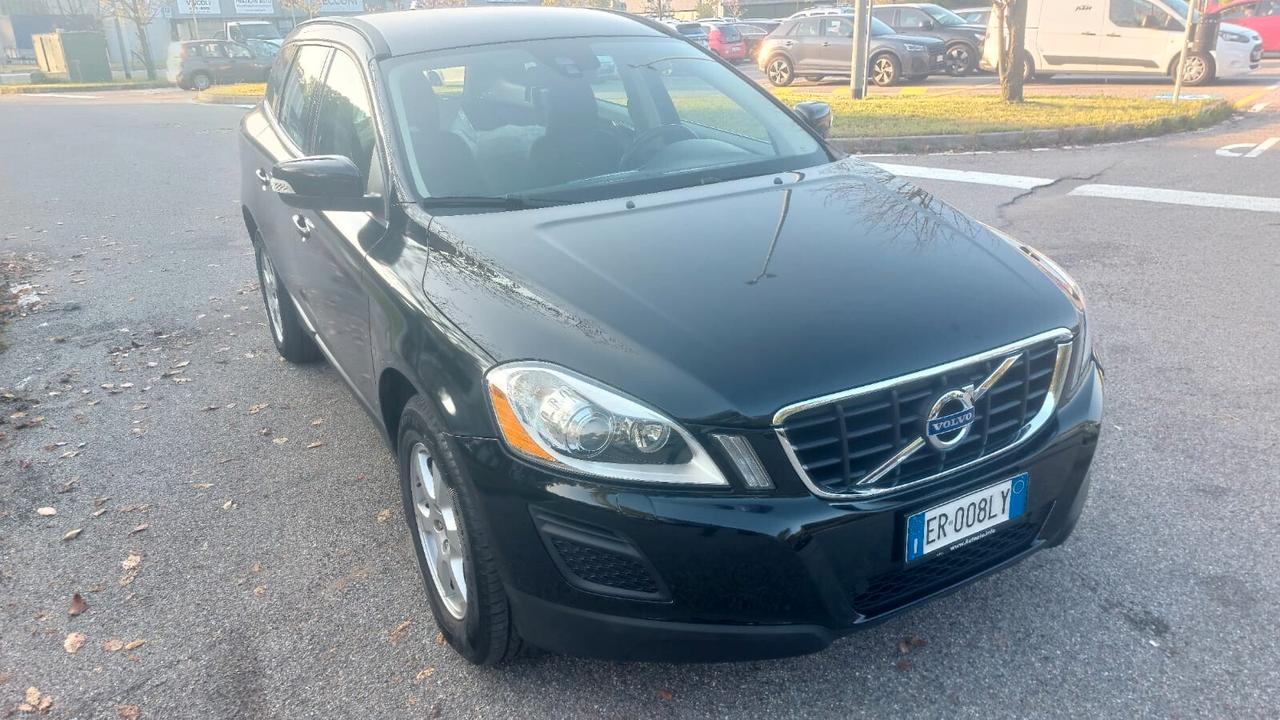 Volvo XC 60 XC60 D3 Geartronic Momentum