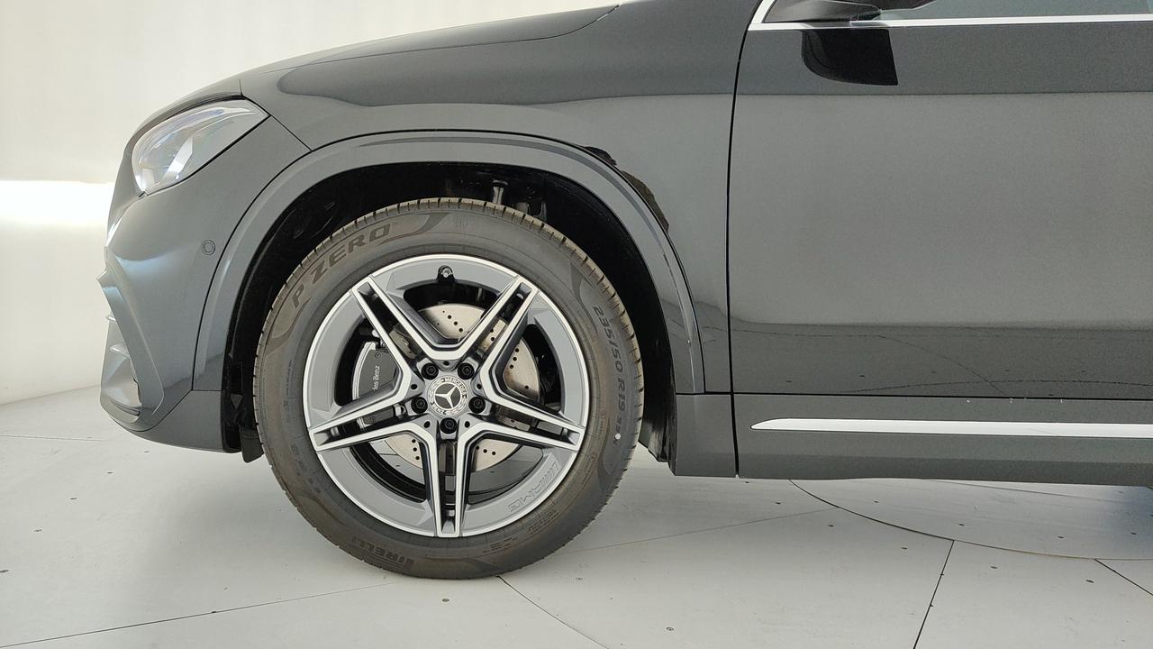 Mercedes-Benz GLA 200 d automatic