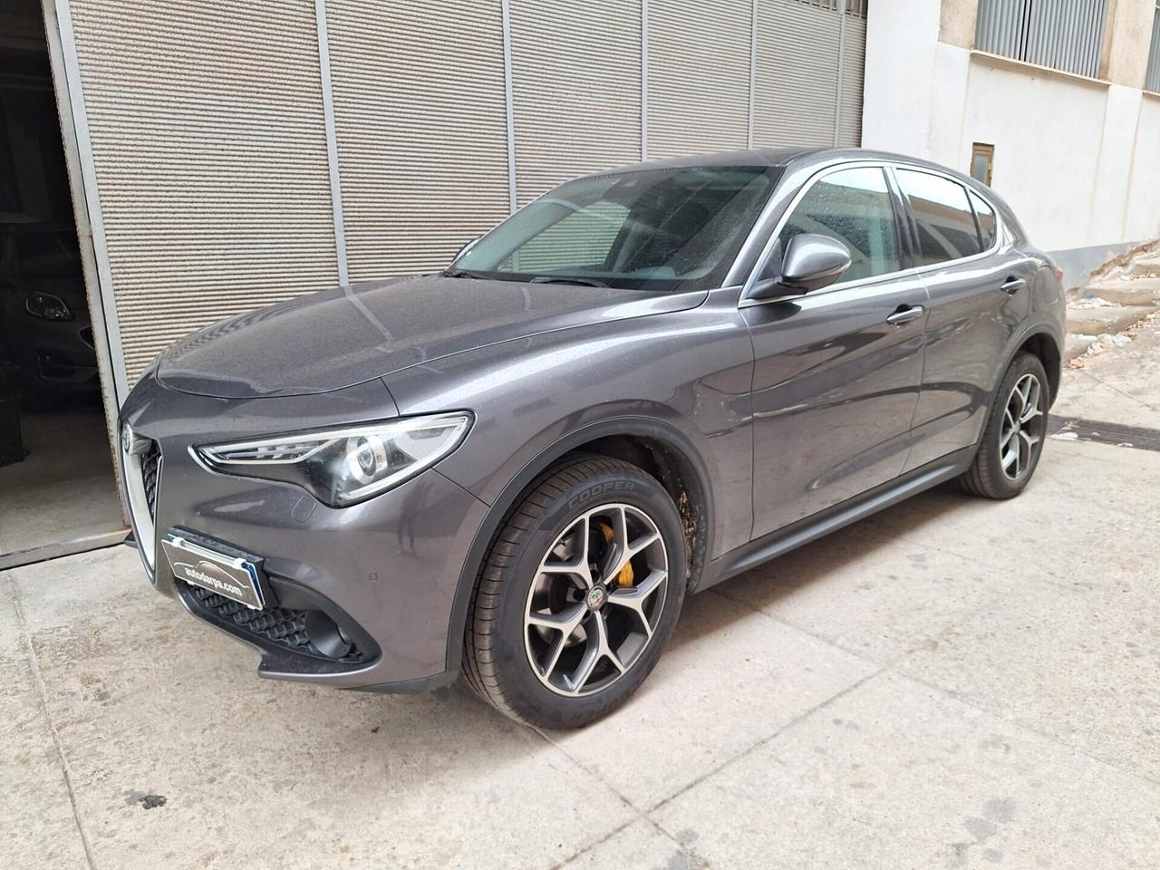 Alfa Romeo Stelvio 2.2 Turbodiesel 210 CV AT8 Q4 Super