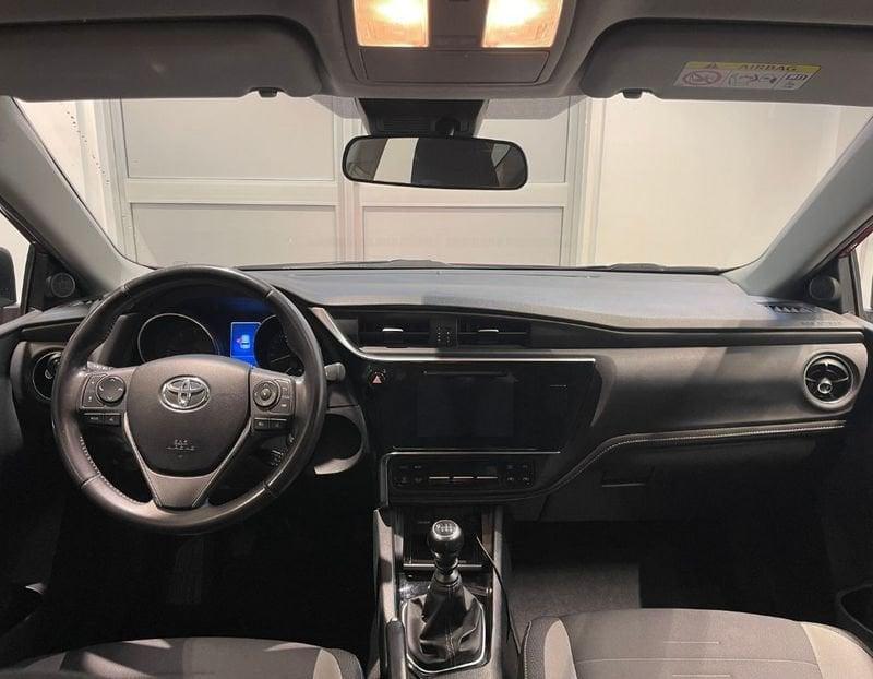 Toyota Auris 1.6 D-4D Lounge