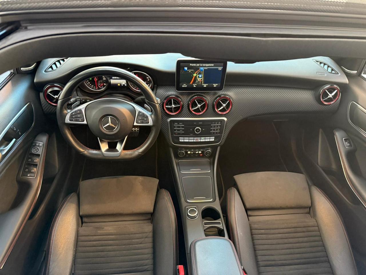 Mercedes-benz A 250 4Matic Automatic Premium