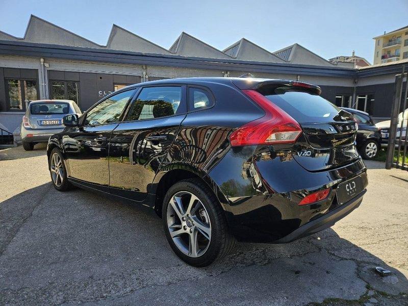 Volvo V40 D2 Geartronic Momentum