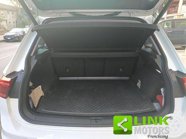 VOLKSWAGEN Tiguan 2.0 TDI 150 CV SCR DSG Elegance