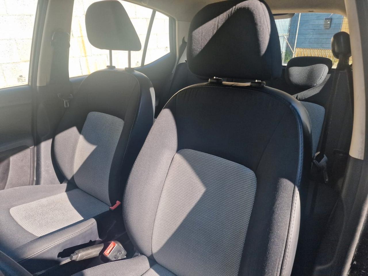 Hyundai i10 1.1 Active ADATTA NEOPATENTATI