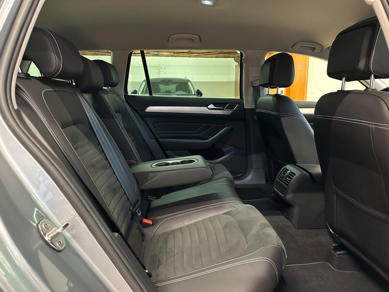 VOLKSWAGEN PASSAT VARIANT ELEGANCE 2.0TDI DSG