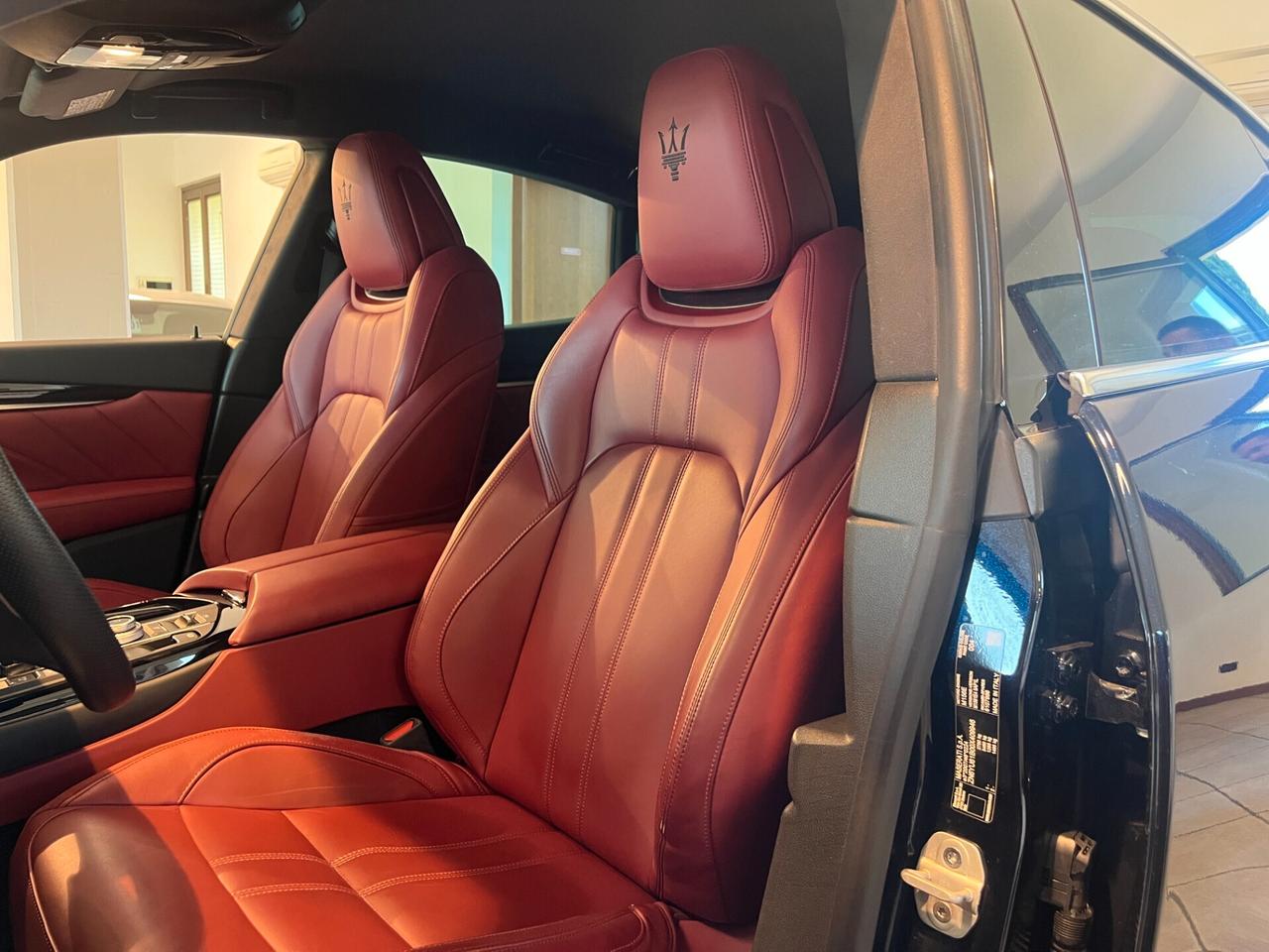 Maserati Levante V6 430 CV AWD Modena S BLU NOBILE