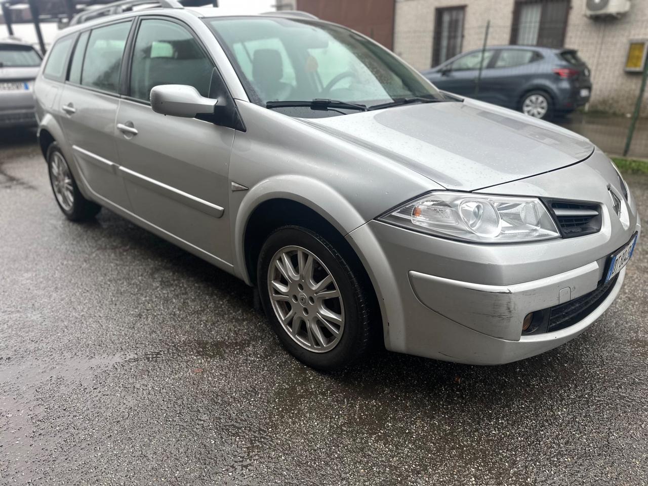 Renault Megane Mégane 1.6 SporTour Confort