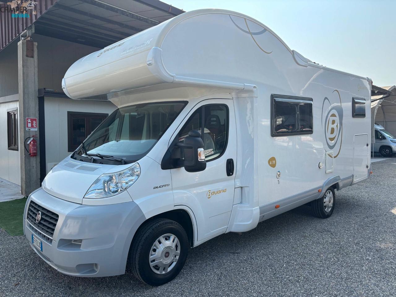 PILOTE BAVARIA A 70 - mansardato con letto matrimoniale in coda e garage