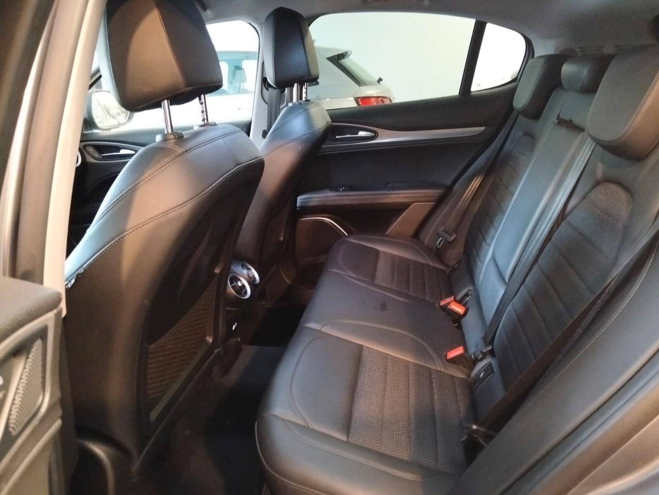 Alfa Romeo Stelvio 2.2 Turbodiesel 190 CV AT8 Q4 Executive