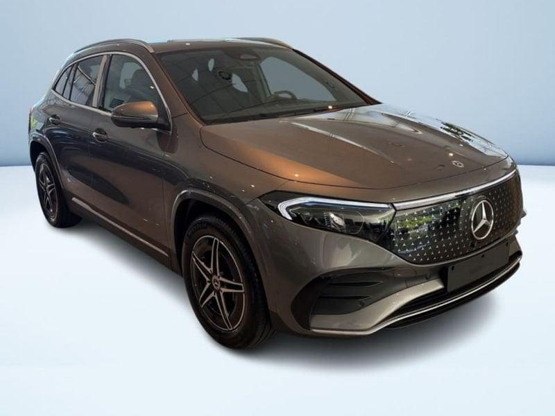 Mercedes-Benz EQA 300 4MATIC AMG Line Advanced
