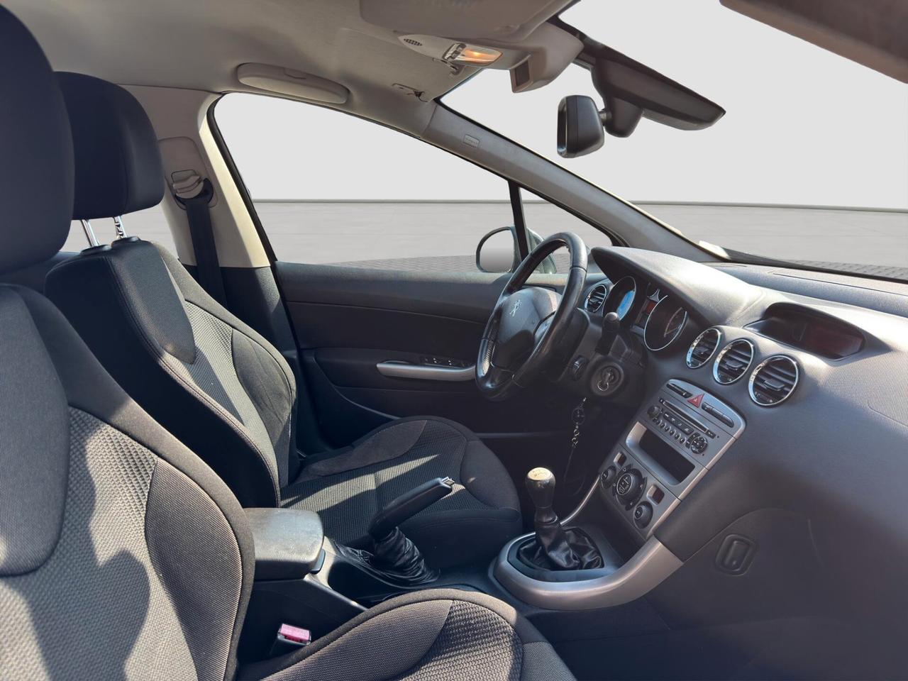 Peugeot 308 5p 1.6 93cv hdi 8v Active 2012